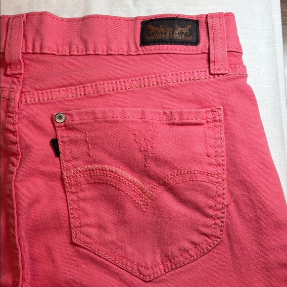 Levi's 524 Too Superlow Two Horse Patch Distressed Skinny Jeans 30x32 - Picture 12 of 16